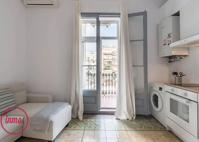 - Eixample 2 * Barcelona