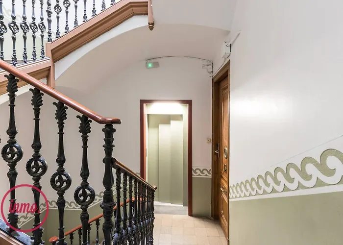 - Eixample 2 Apartment Barcelona