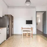- Eixample 2 Apartament *